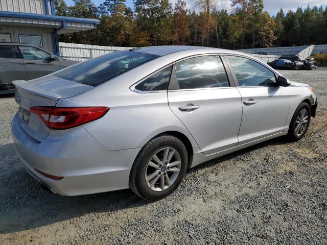 VIN 5NPE24AF7FH107830 2015 Hyundai Sonata, SE no.3