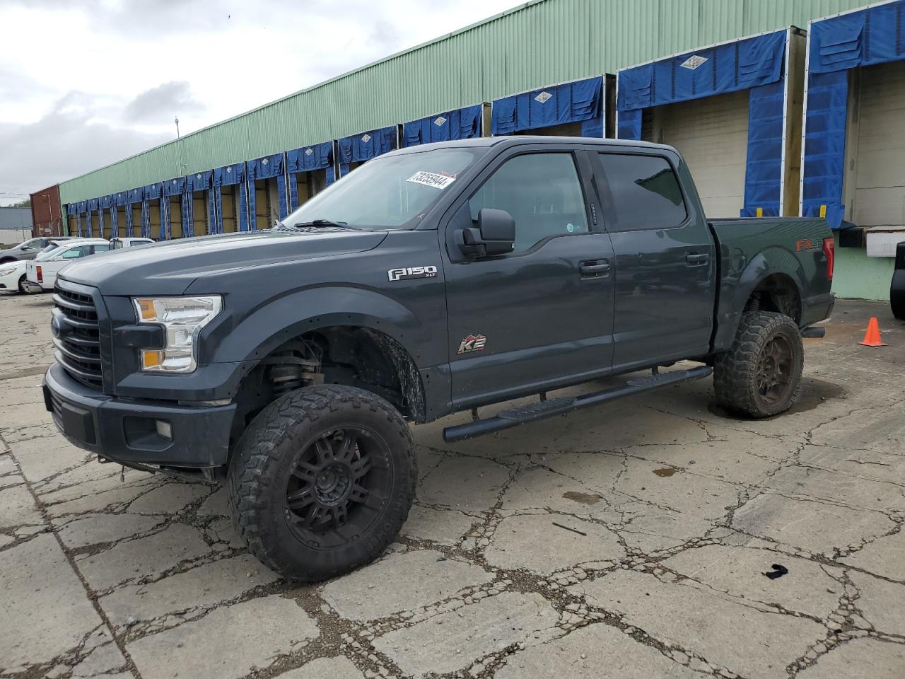 FORD F150 SUPER 2016 gray crew pic gas 1FTEW1EF1GFC30015 photo #1