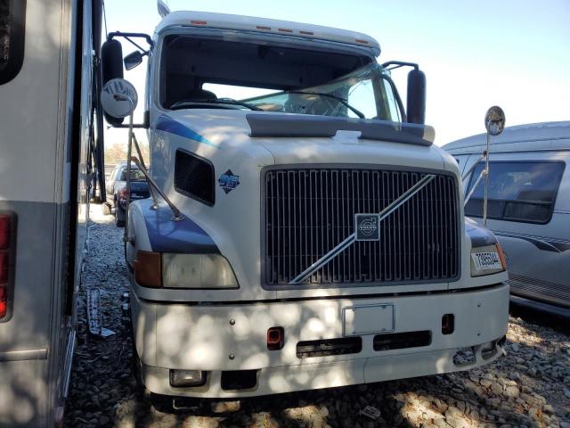 VOLVO VNL 2003 white  diesel 4V4M19UF23N344281 photo #1