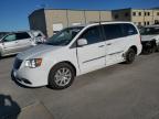 2016 CHRYSLER TOWN & COU - 2C4RC1BG4GR253420