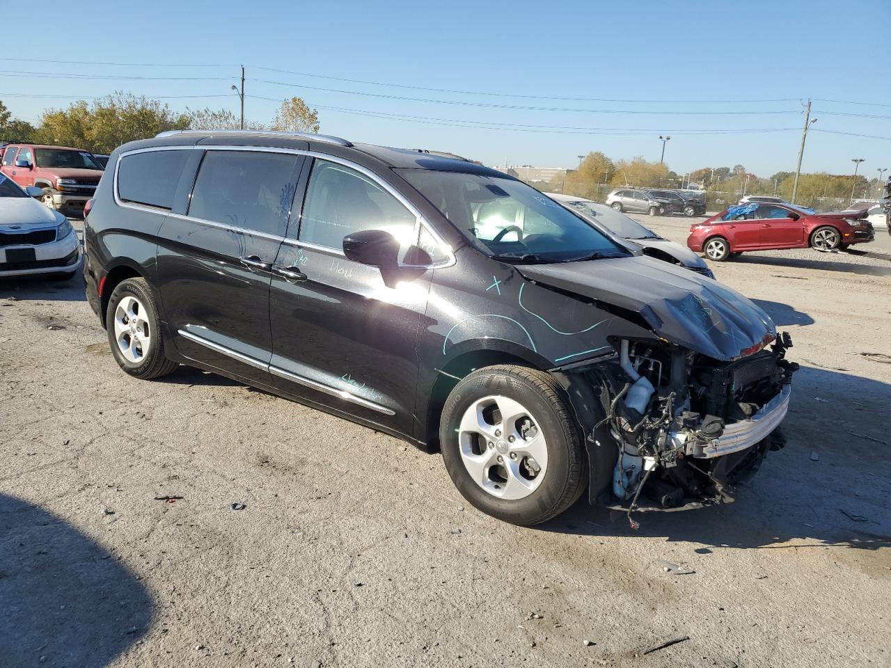 Lot #2923882889 2017 CHRYSLER PACIFICA T