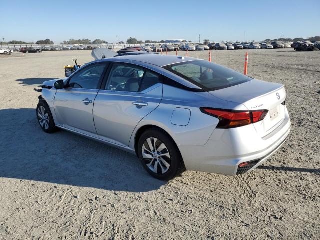 VIN 1N4BL4BV5LC240136 2020 Nissan Altima, S no.2