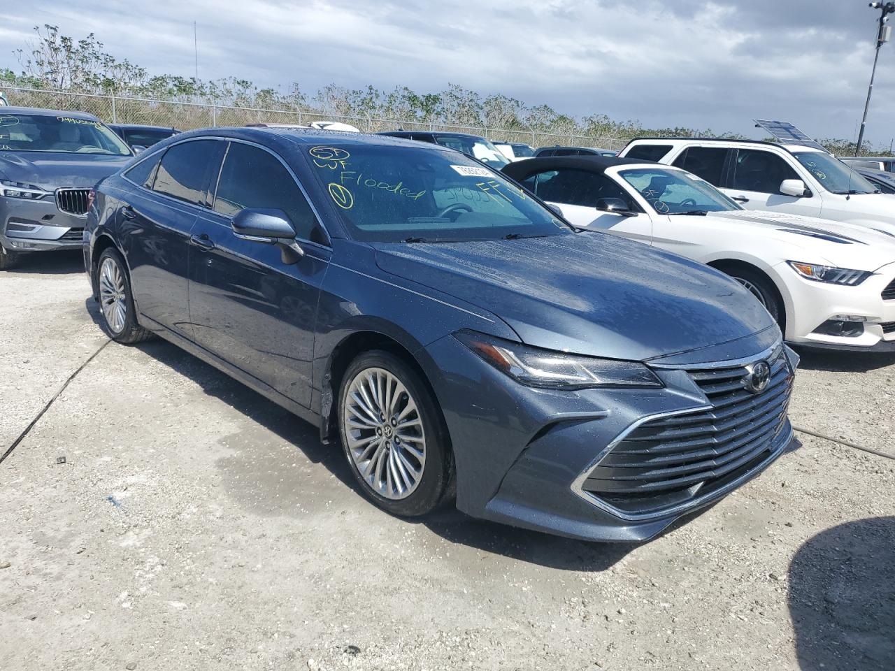 Lot #2975937277 2020 TOYOTA AVALON LIM