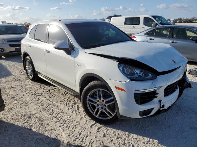 VIN WP1AF2A29GKA44400 2016 PORSCHE CAYENNE no.4