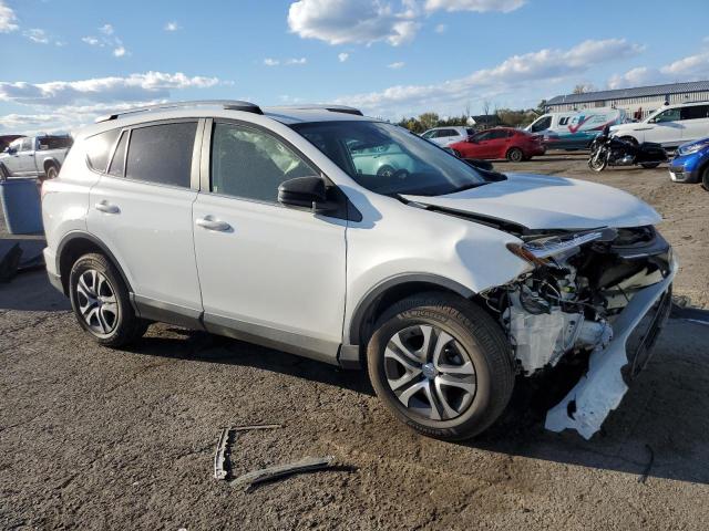 VIN JTMBFREVXHJ135864 2017 Toyota RAV4, LE no.4