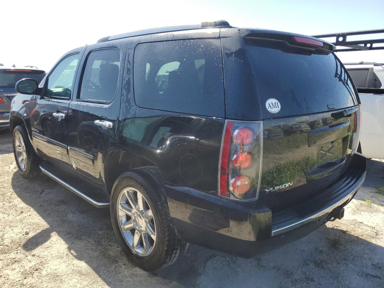 Lot #3026942216 2013 GMC YUKON DENA