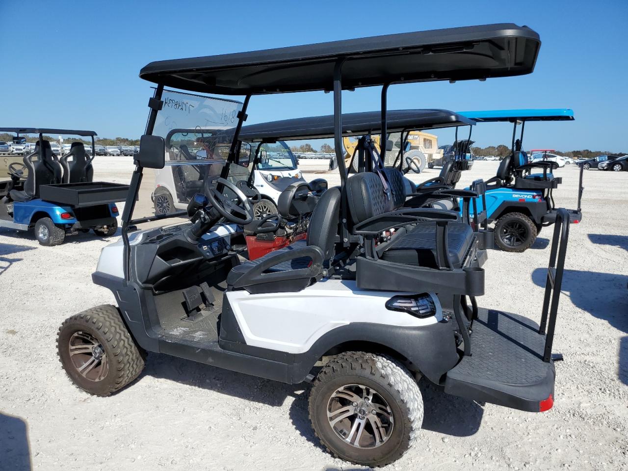 Lot #3029726699 2023 ICON GOLF CART