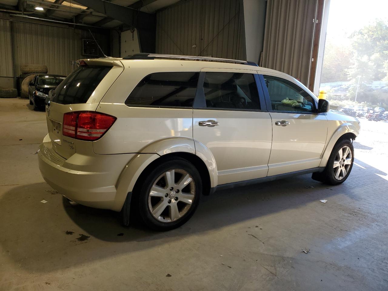 Lot #3030697109 2010 DODGE JOURNEY R/