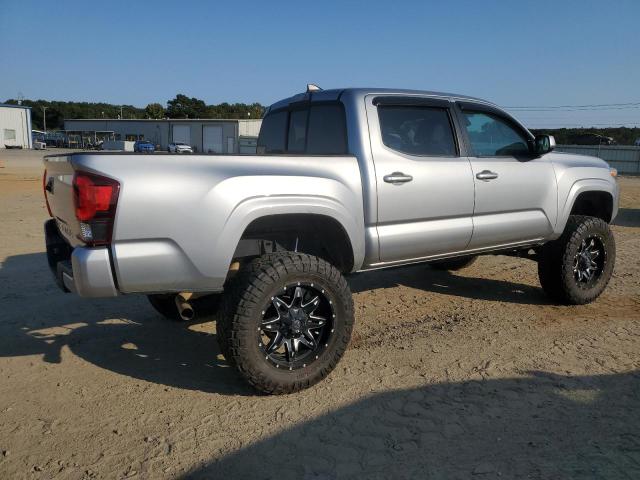 VIN 5TFAX5GN9KX133011 2019 Toyota Tacoma, Double Cab no.3