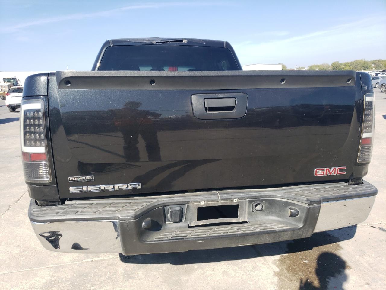 Lot #3020996198 2010 GMC SIERRA C15