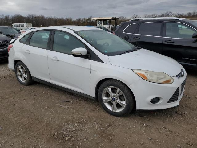 VIN 1FADP3F24EL392080 2014 Ford Focus, SE no.4