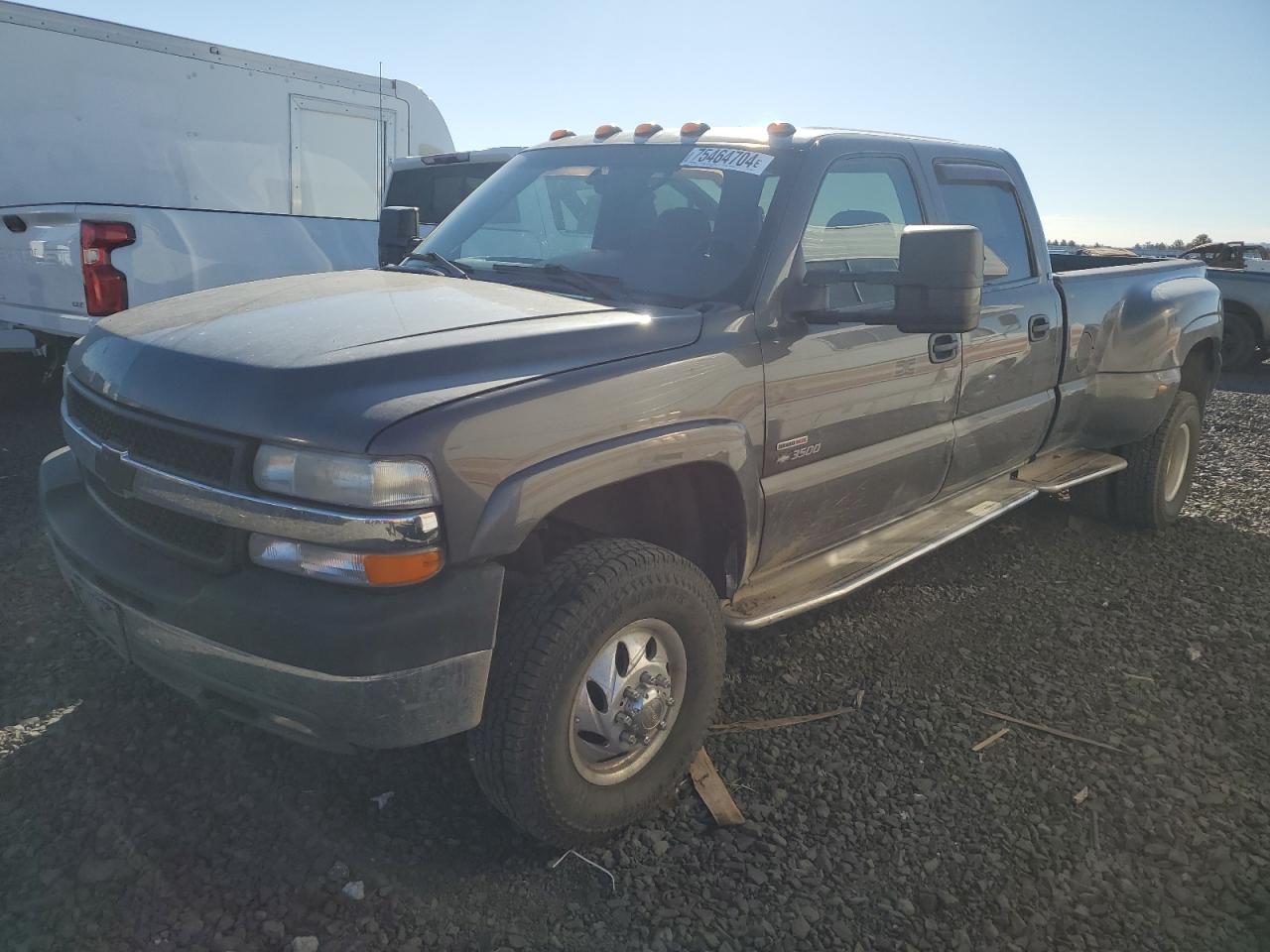 CHEVROLET SILVERADO 2002 gray  diesel 1GCJK33152F172948 photo #1