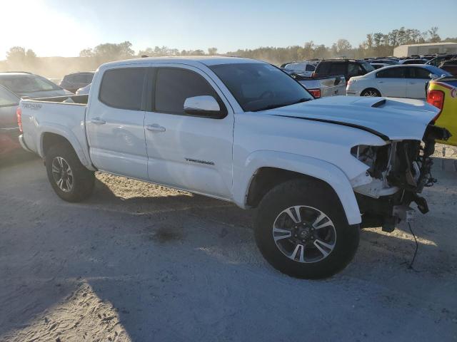 VIN 5TFCZ5AN7JX155759 2018 TOYOTA TACOMA no.4