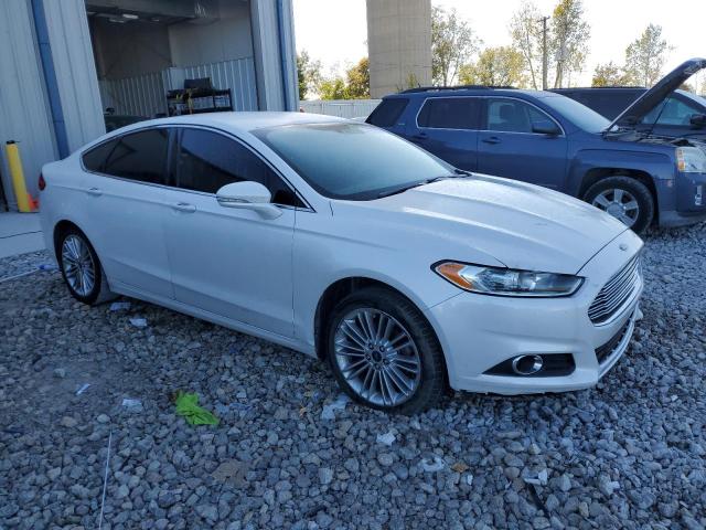 VIN 3FA6P0T9XGR313685 2016 Ford Fusion, SE no.4