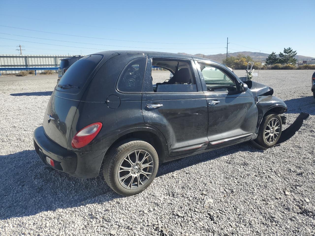 Lot #2909950093 2004 CHRYSLER PT CRUISER