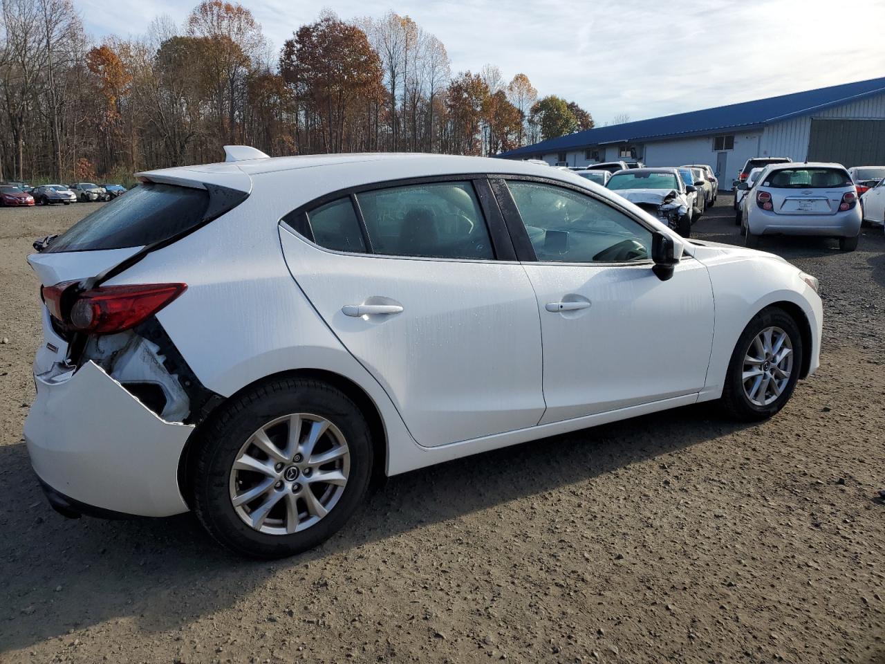 Lot #2974641524 2015 MAZDA 3 GRAND TO