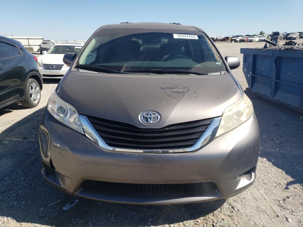 Lot #2924005169 2011 TOYOTA SIENNA LE