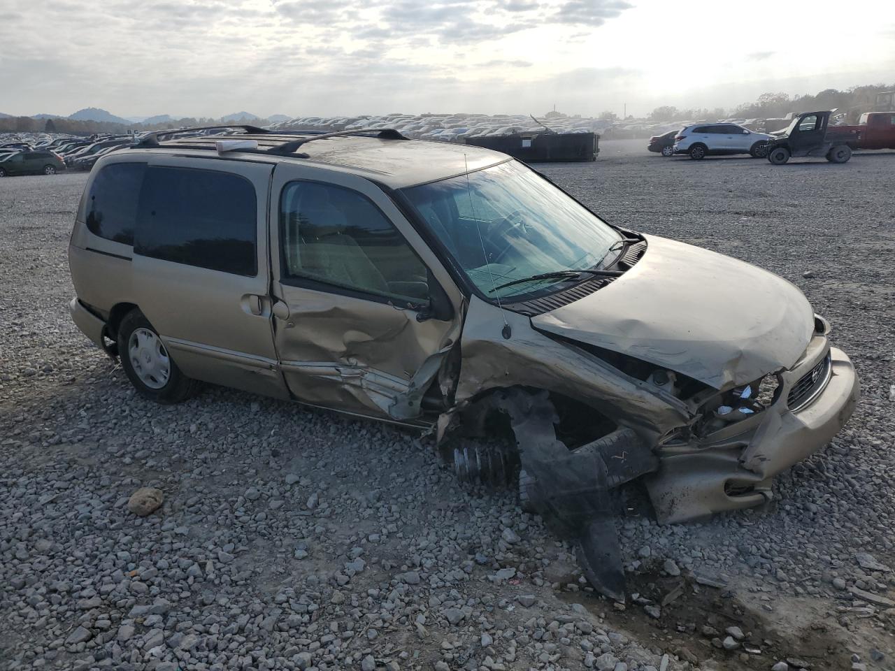 Lot #2962563768 1999 NISSAN QUEST SE