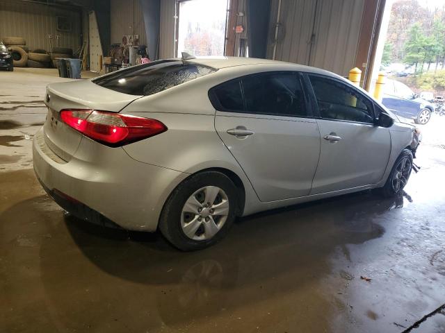 VIN KNAFX4A67G5555828 2016 KIA Forte, LX no.3