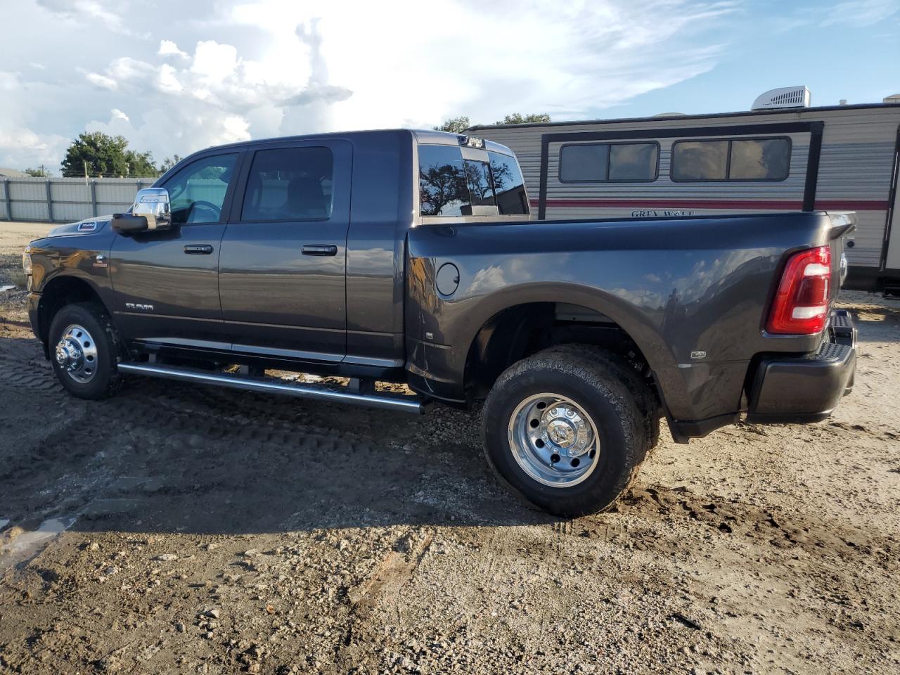 Lot #2974858150 2024 RAM 3500 LARAM