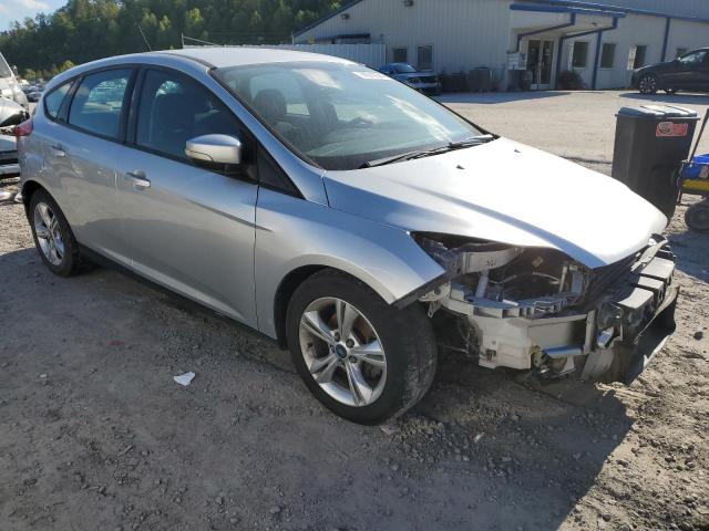 VIN 1FADP3K2XEL400432 2014 Ford Focus, SE no.4