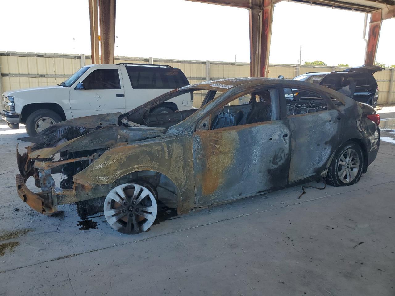  Salvage Hyundai SONATA