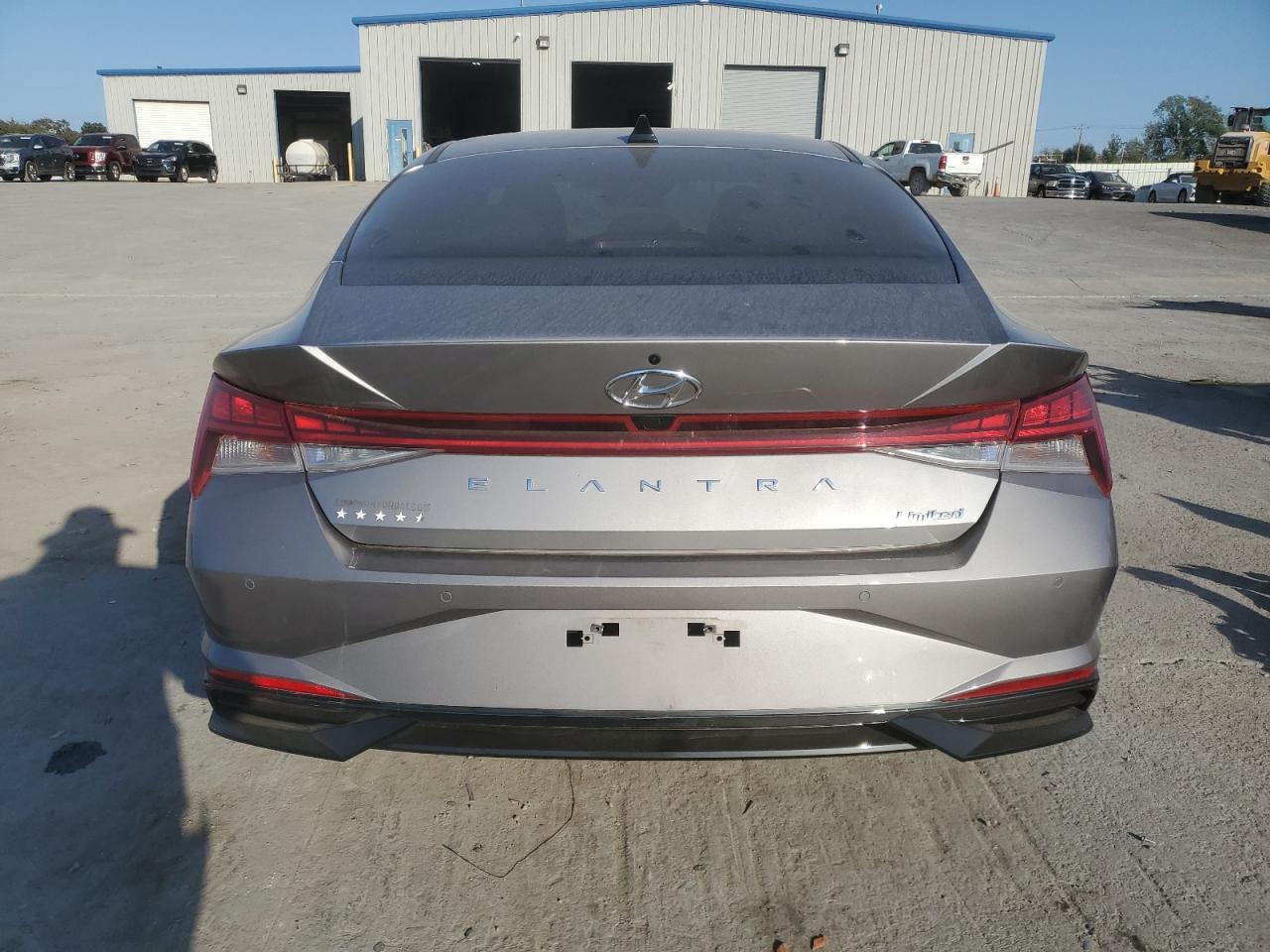 Lot #2943300711 2023 HYUNDAI ELANTRA LI