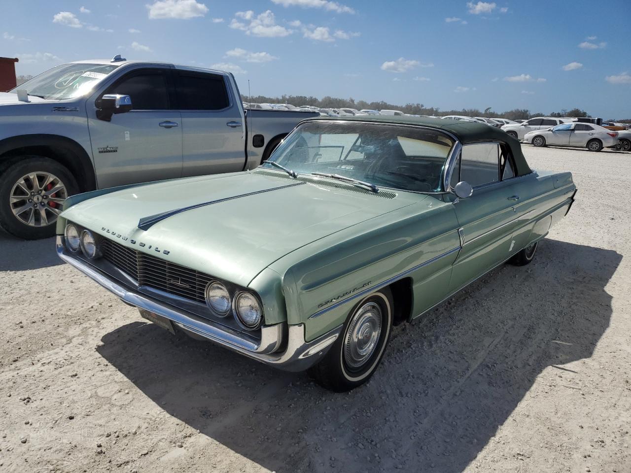  Salvage Oldsmobile 88