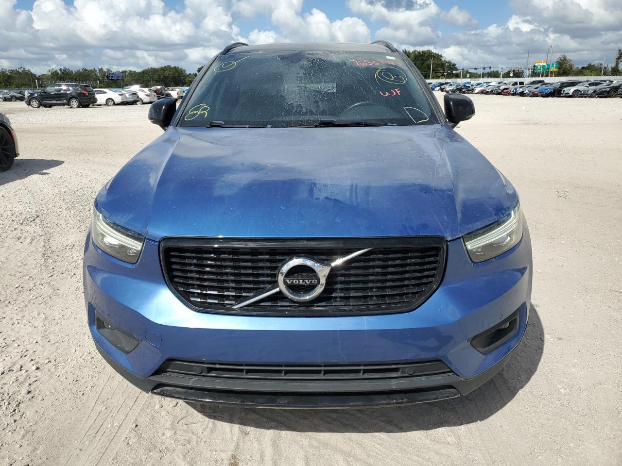 Lot #3034605766 2021 VOLVO XC40 T5 R-