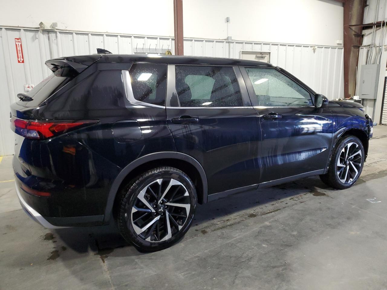 Lot #2991526847 2023 MITSUBISHI OUTLANDER