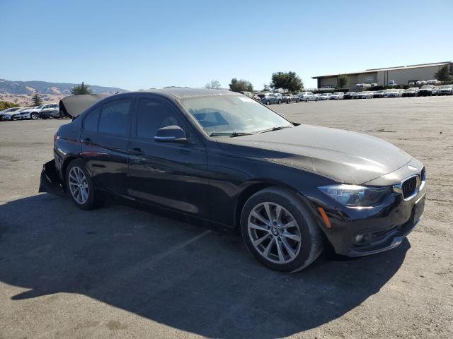 VIN WBA8A9C33HK864192 2017 BMW 3 Series, 320 I no.4