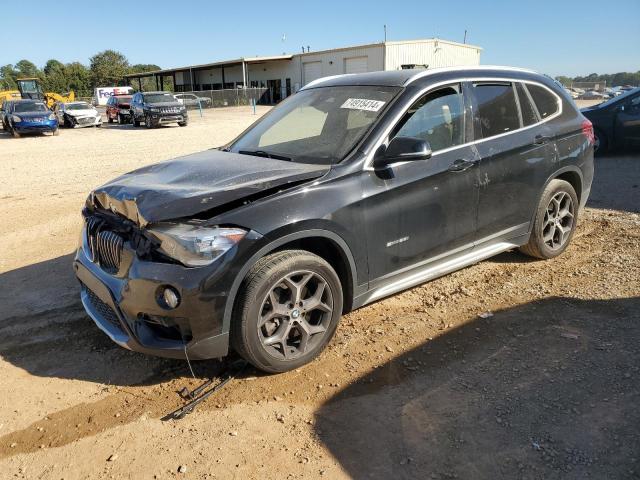 VIN WBXHU7C33J5H42960 2018 BMW X1 no.1