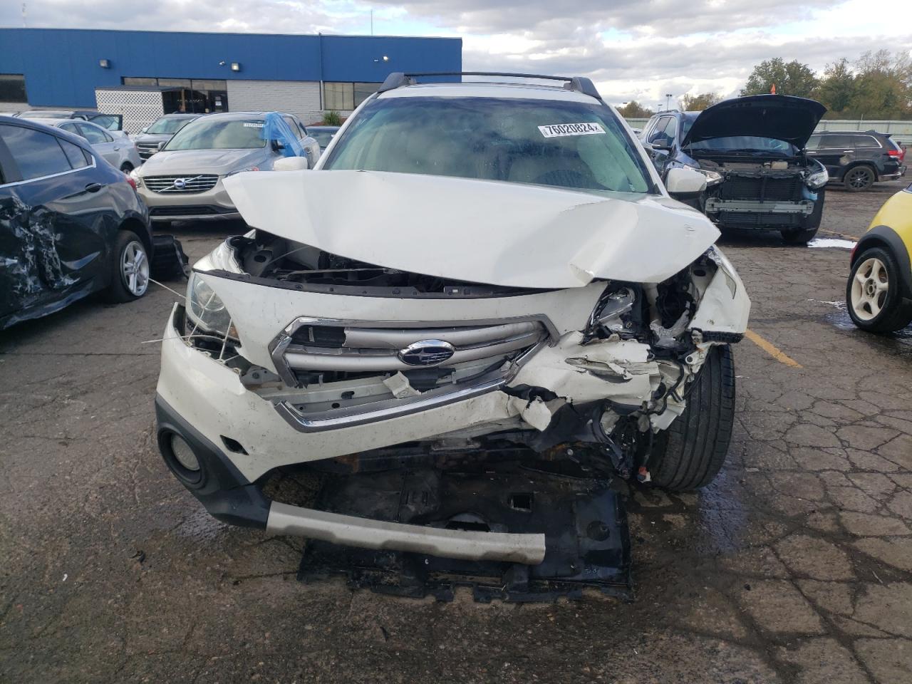 Lot #2979366615 2015 SUBARU OUTBACK 2.