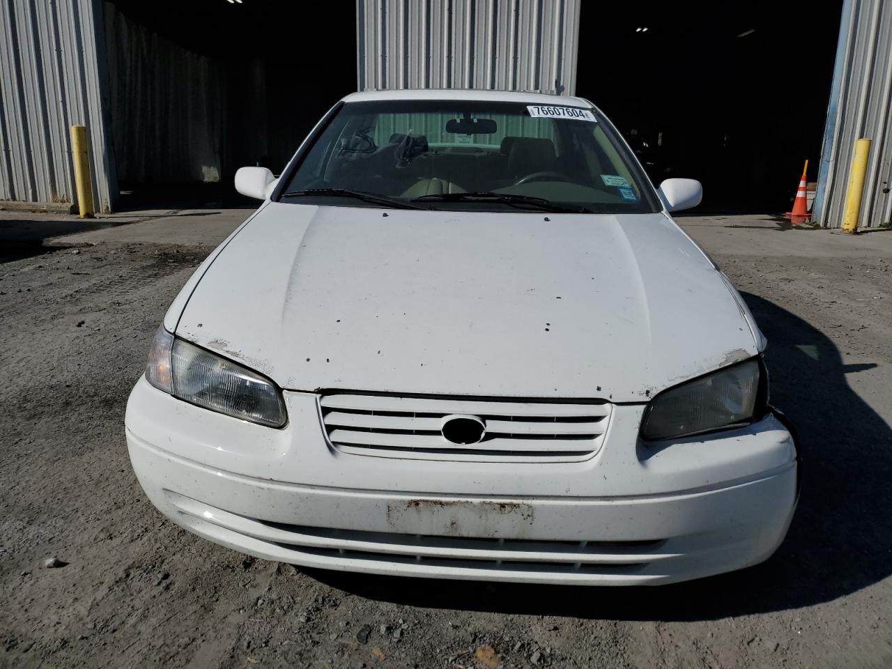 Lot #2989217717 1999 TOYOTA CAMRY LE