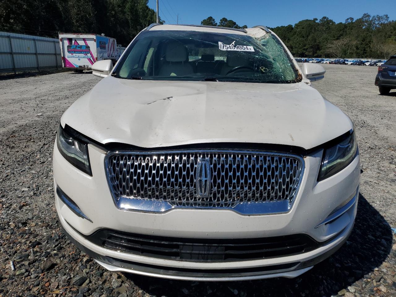 Lot #3006459118 2019 LINCOLN MKC BLACK