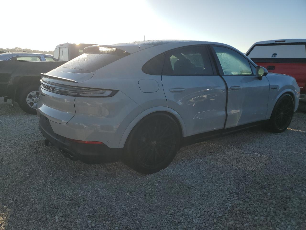 Lot #3033390883 2024 PORSCHE CAYENNE E