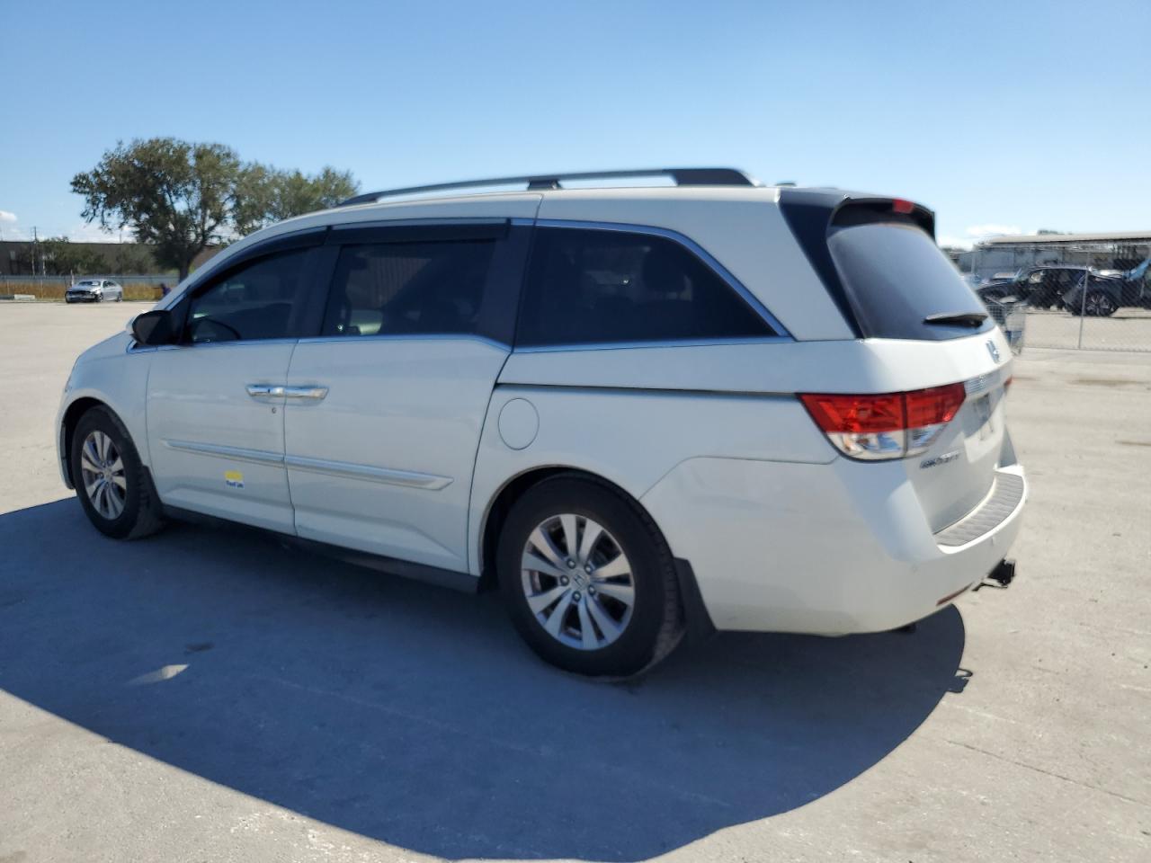 Lot #2994123319 2016 HONDA ODYSSEY EX