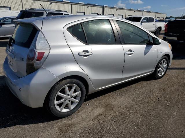 VIN JTDKDTB3XE1069320 2014 Toyota Prius no.3