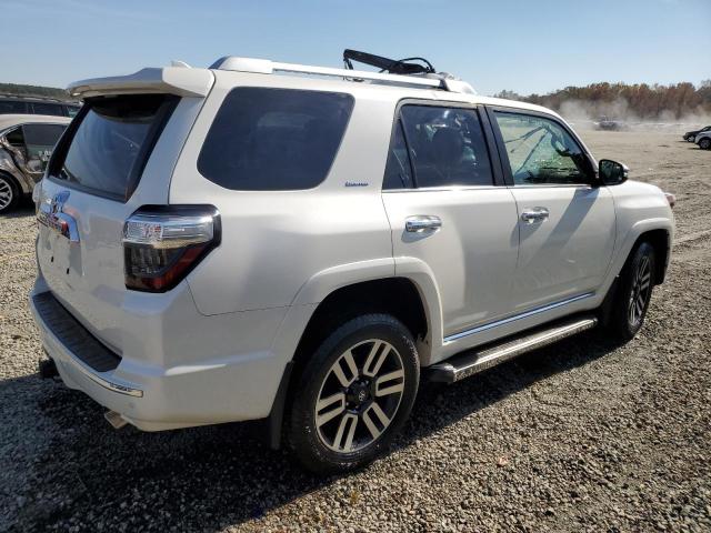 2018 TOYOTA 4RUNNER SR - JTEBU5JR2J5579757