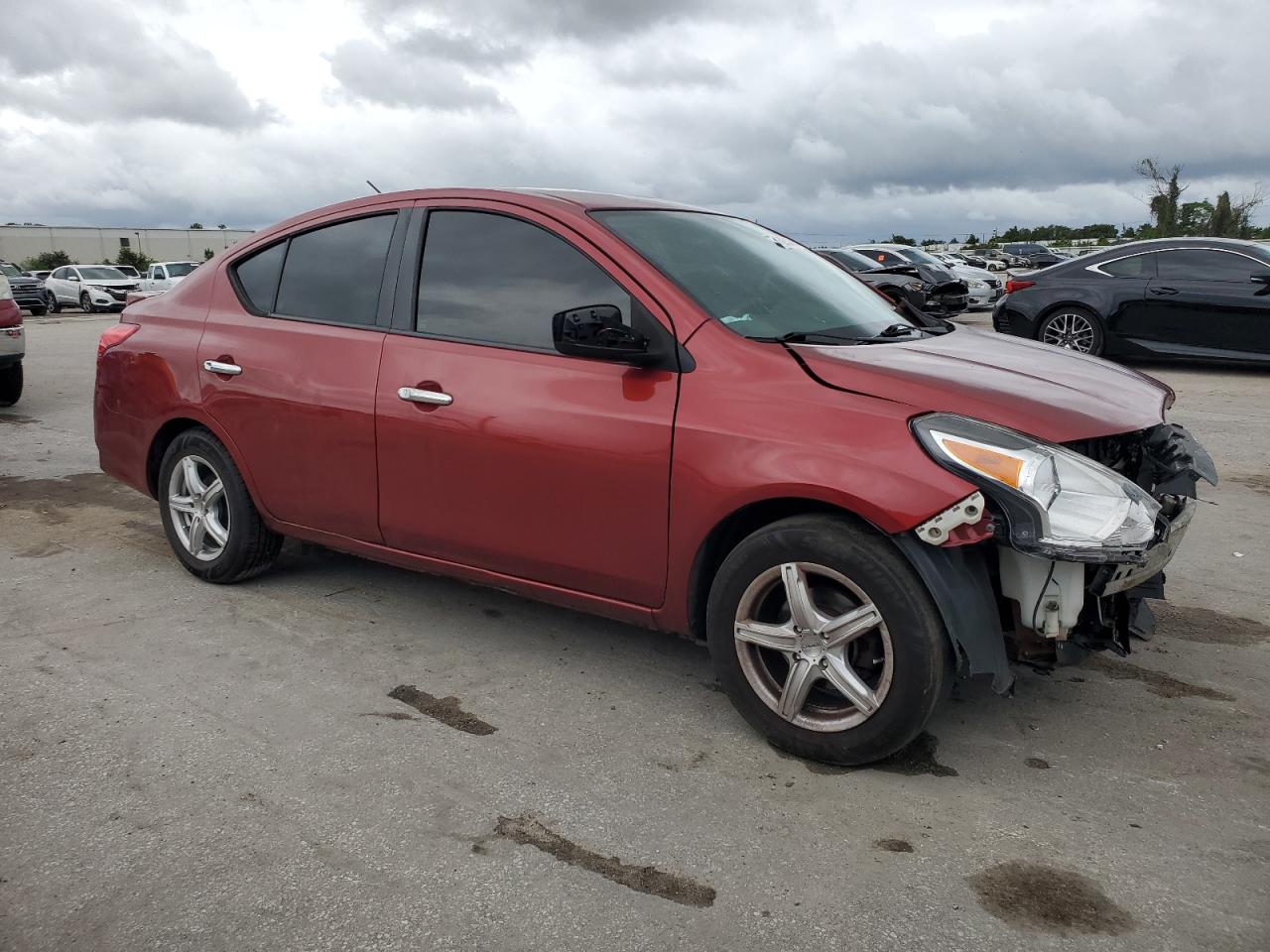 Lot #3037184521 2019 NISSAN VERSA S