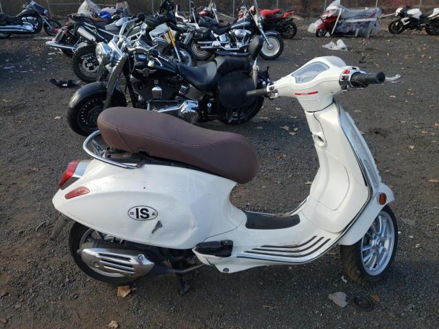 VESPA PRIMAVERA/ 2021 white  gas ZAPCA06B3M5102970 photo #1