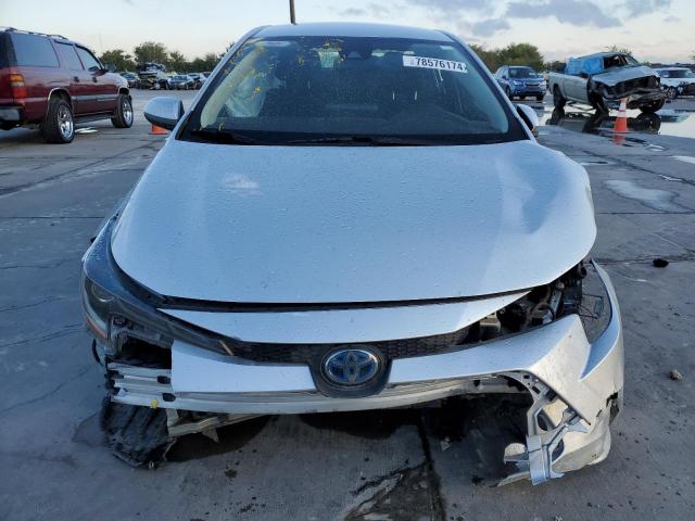 2022 TOYOTA COROLLA LE - JTDEAMDE6NJ043386