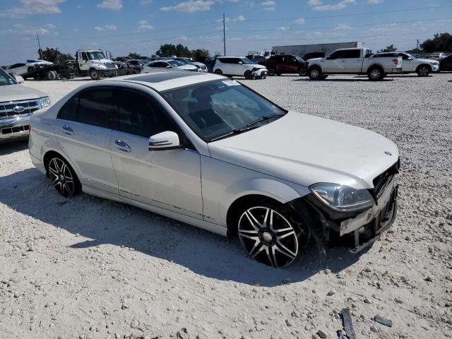 VIN WDDGF4HB6DR297552 2013 Mercedes-Benz C-Class, 250 no.4