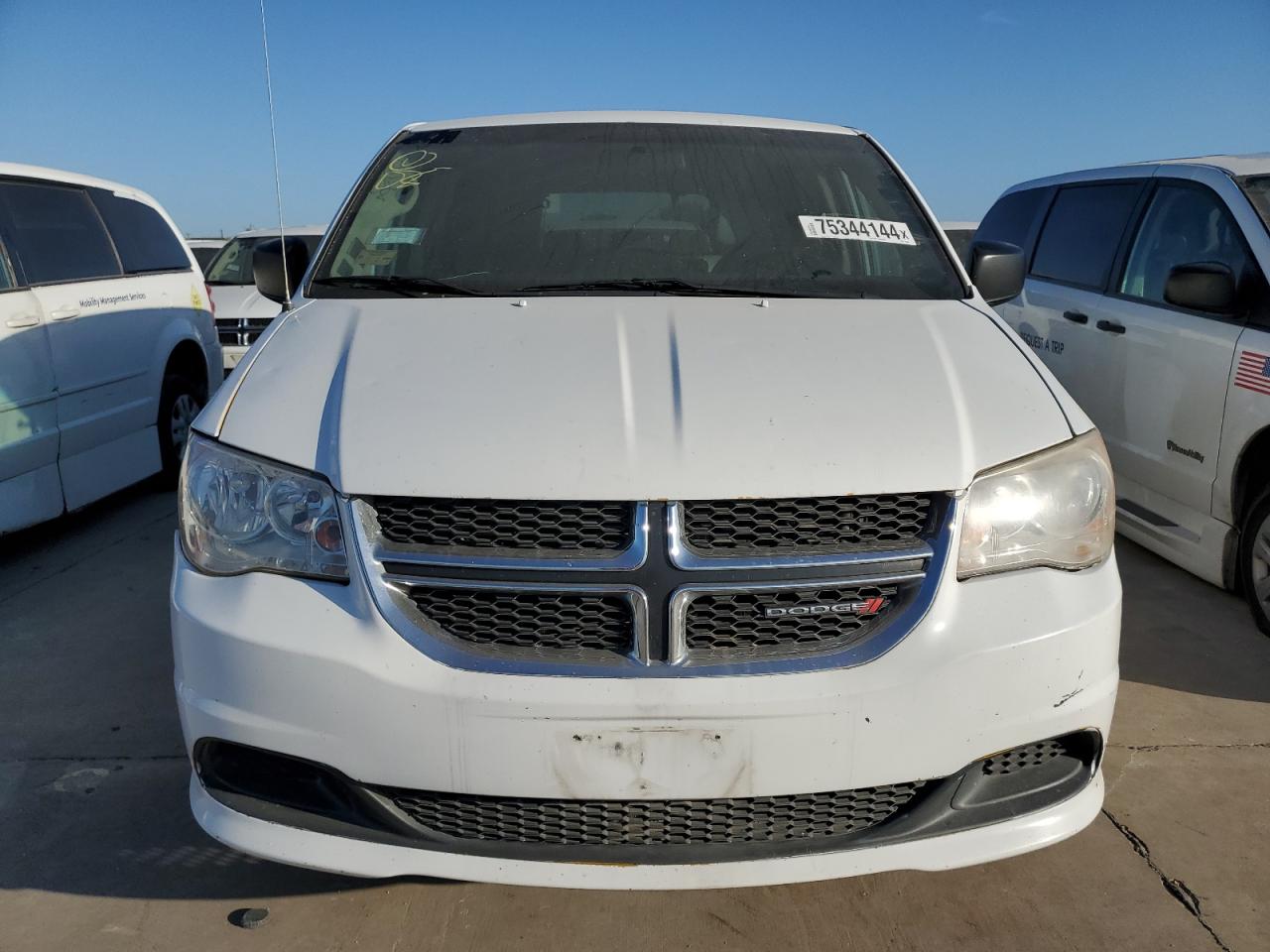 Lot #2923847873 2017 DODGE GRAND CARA