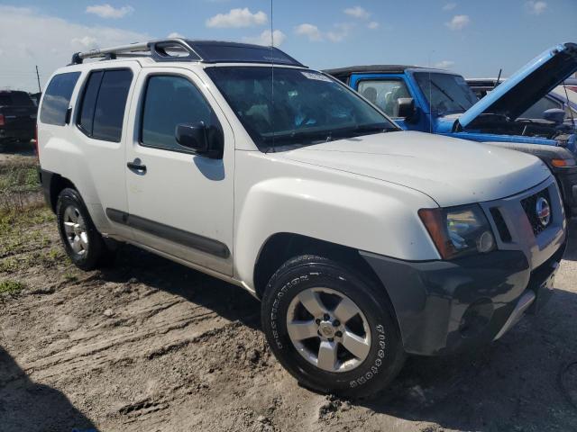 VIN 5N1AN0NU4DN815615 2013 Nissan Xterra, X no.4