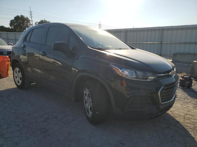 VIN 3GNCJKSB2KL158017 2019 Chevrolet Trax, LS no.4