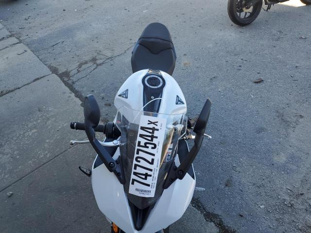2025 TRIUMPH MOTORCYCLE DAYTONA 66 SMTL23UF7STBU4528