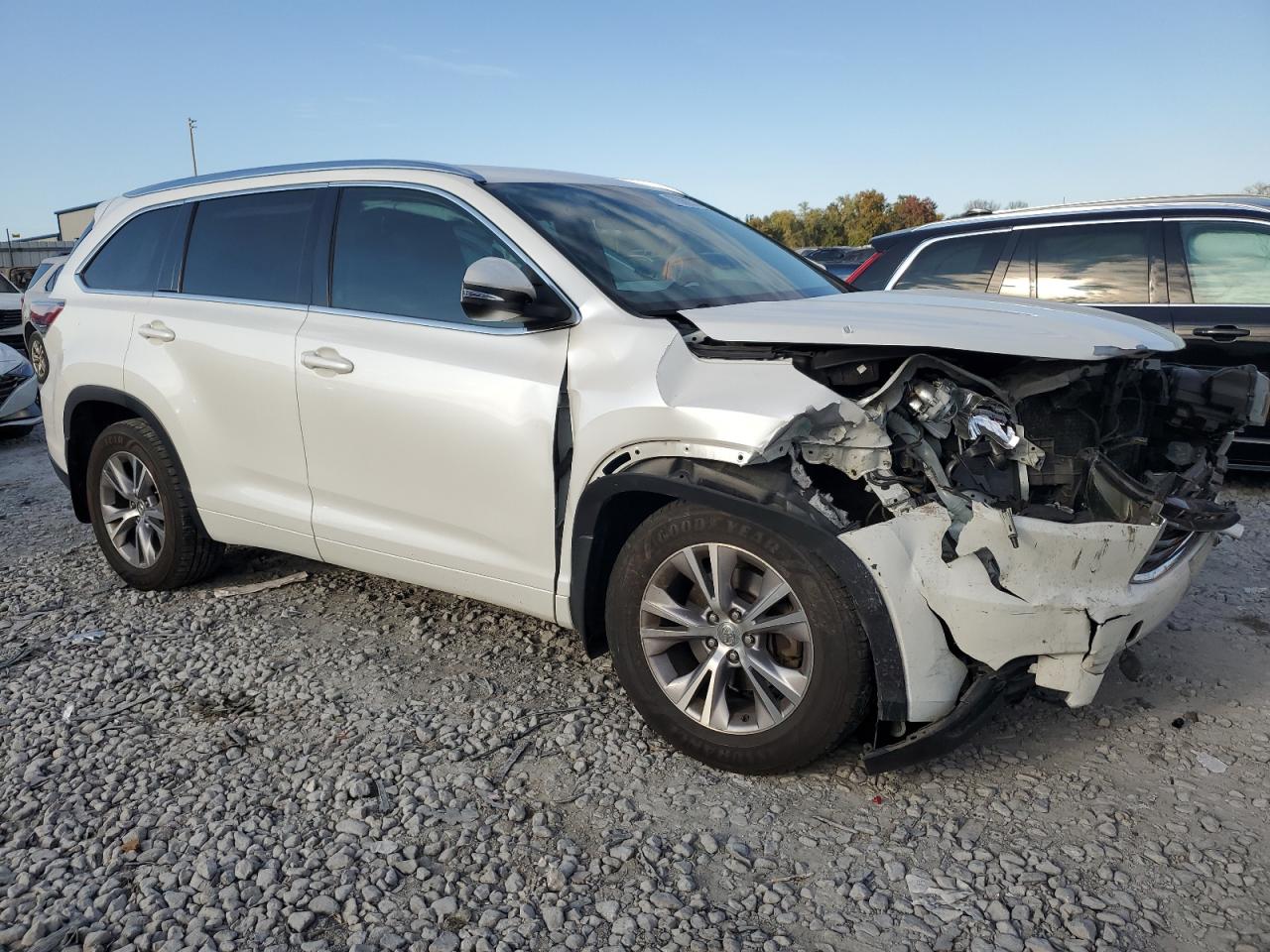 Lot #2964457277 2015 TOYOTA HIGHLANDER