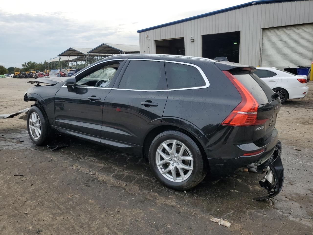 Lot #2955231505 2019 VOLVO XC60 T5 MO