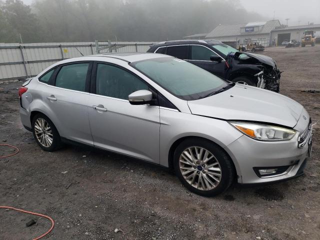 VIN 1FADP3J21GL243247 2016 Ford Focus, Titanium no.4